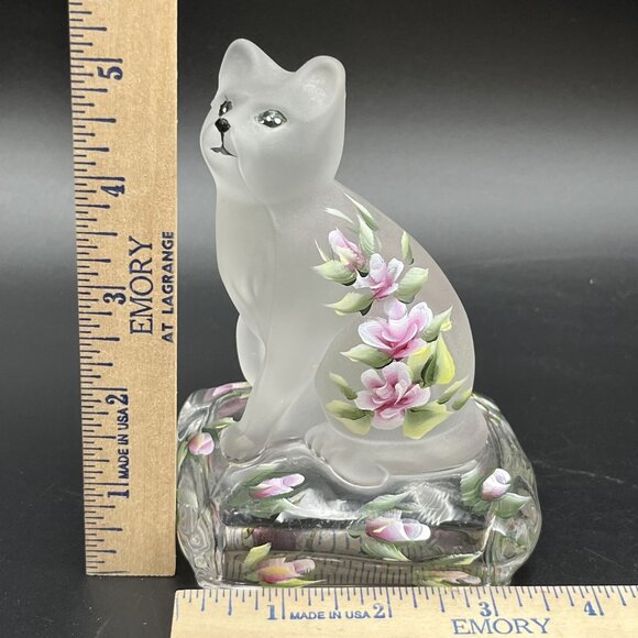 Handpainted Clear Satin Glass Cat Figurine Sitting On Pillow Paperweight Floral - Picture 11 of 11